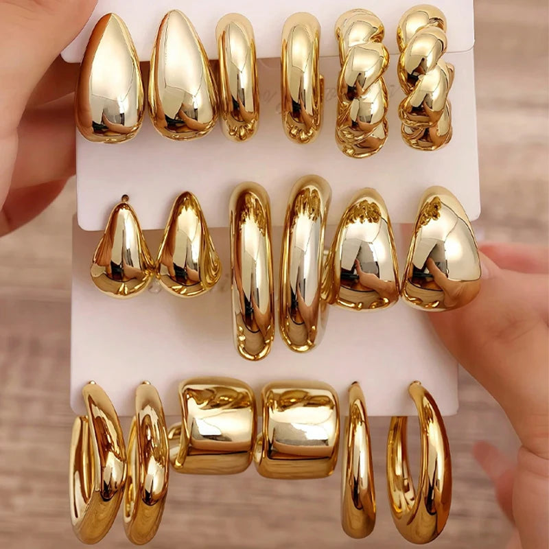 Coffret 18 Boucles d'Oreilles Géométriques Dorées – Set Bijoux