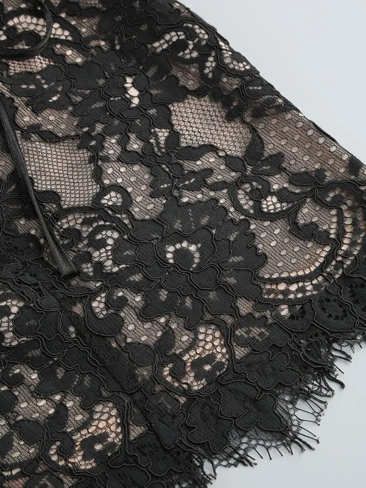 Robe de Soirée Dentelle Bustier Slim – Élégance & Sophistication