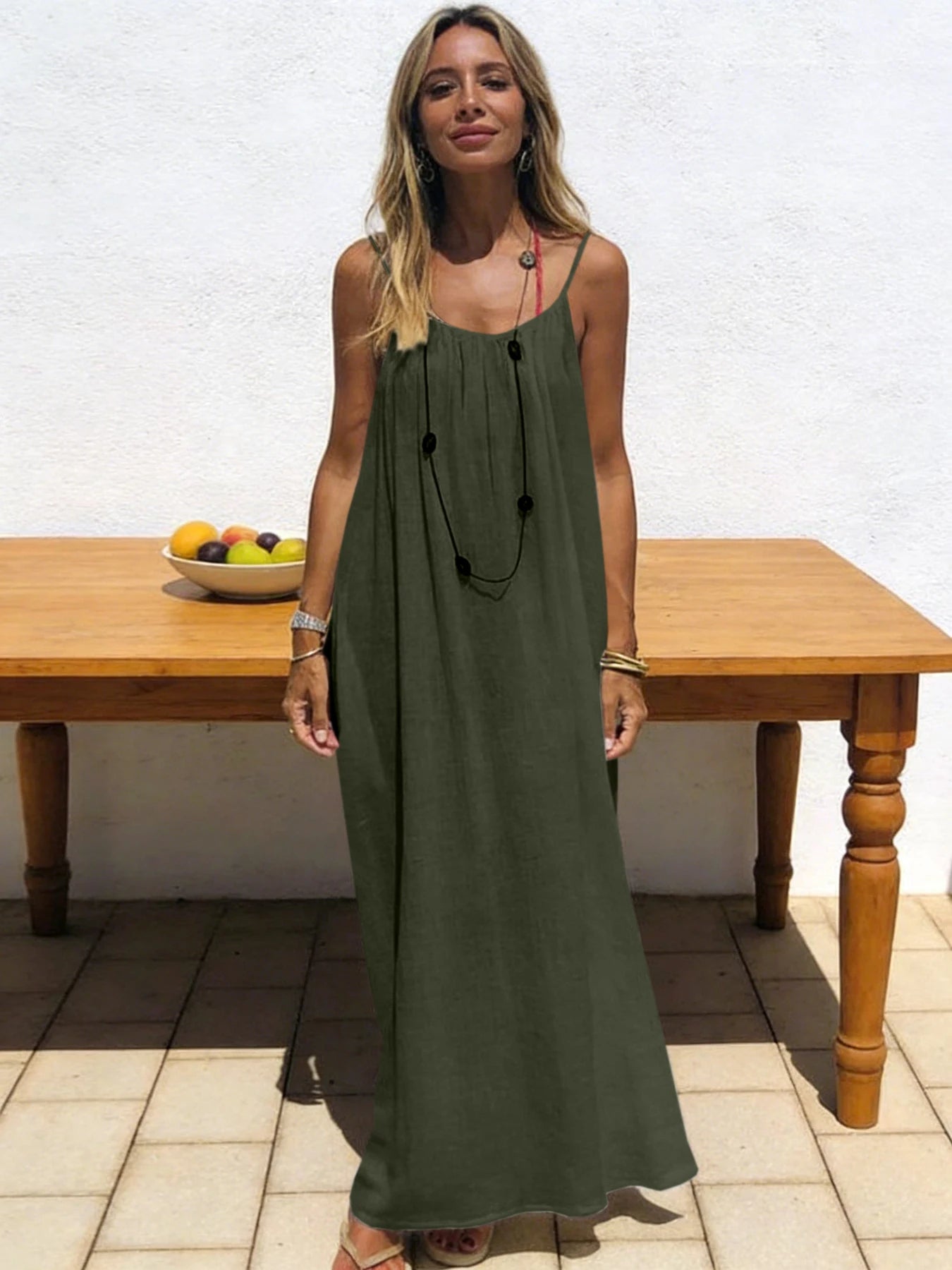 Robe Maxi Ample Sans Bretelles Dos Nu – Confort & Style