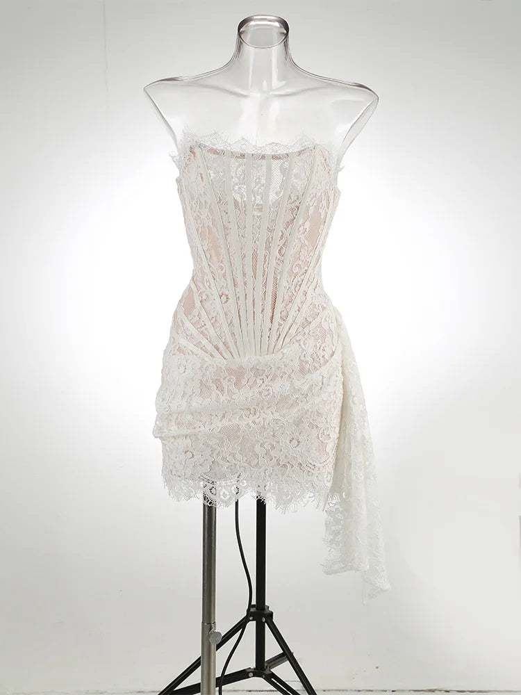 Robe de Soirée Dentelle Bustier Slim – Élégance & Sophistication