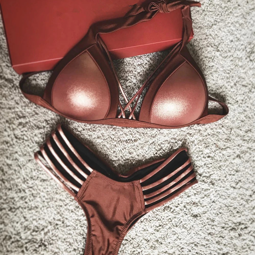 Bikini Halter Push Up Bonnets Plongeants – 2 Pièces