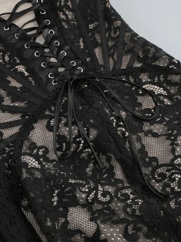 Robe de Soirée Dentelle Bustier Slim – Élégance & Sophistication