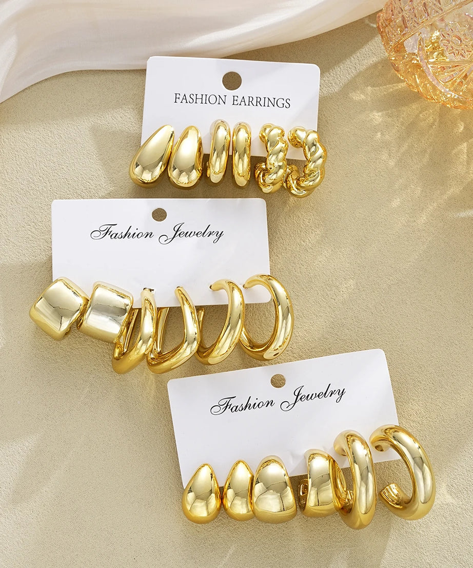 Coffret 18 Boucles d'Oreilles Géométriques Dorées – Set Bijoux