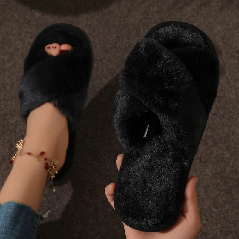 Chaussons Mules Fourrure Bride Croisée – Confort Maison Femme