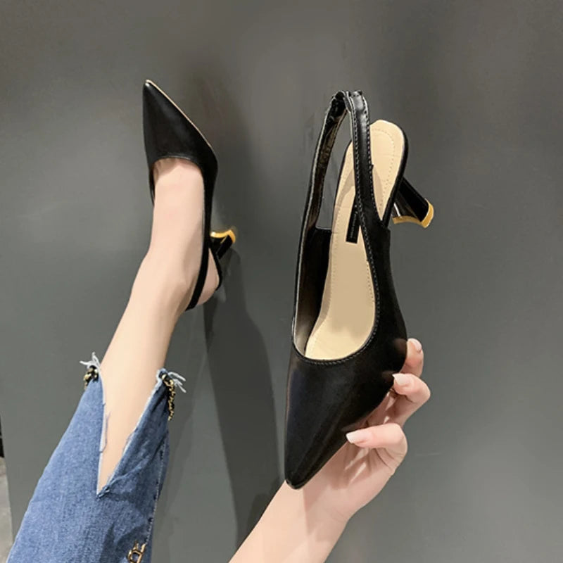 Escarpins Stiletto Bout Pointu Slingback – Talon Haut Élégant