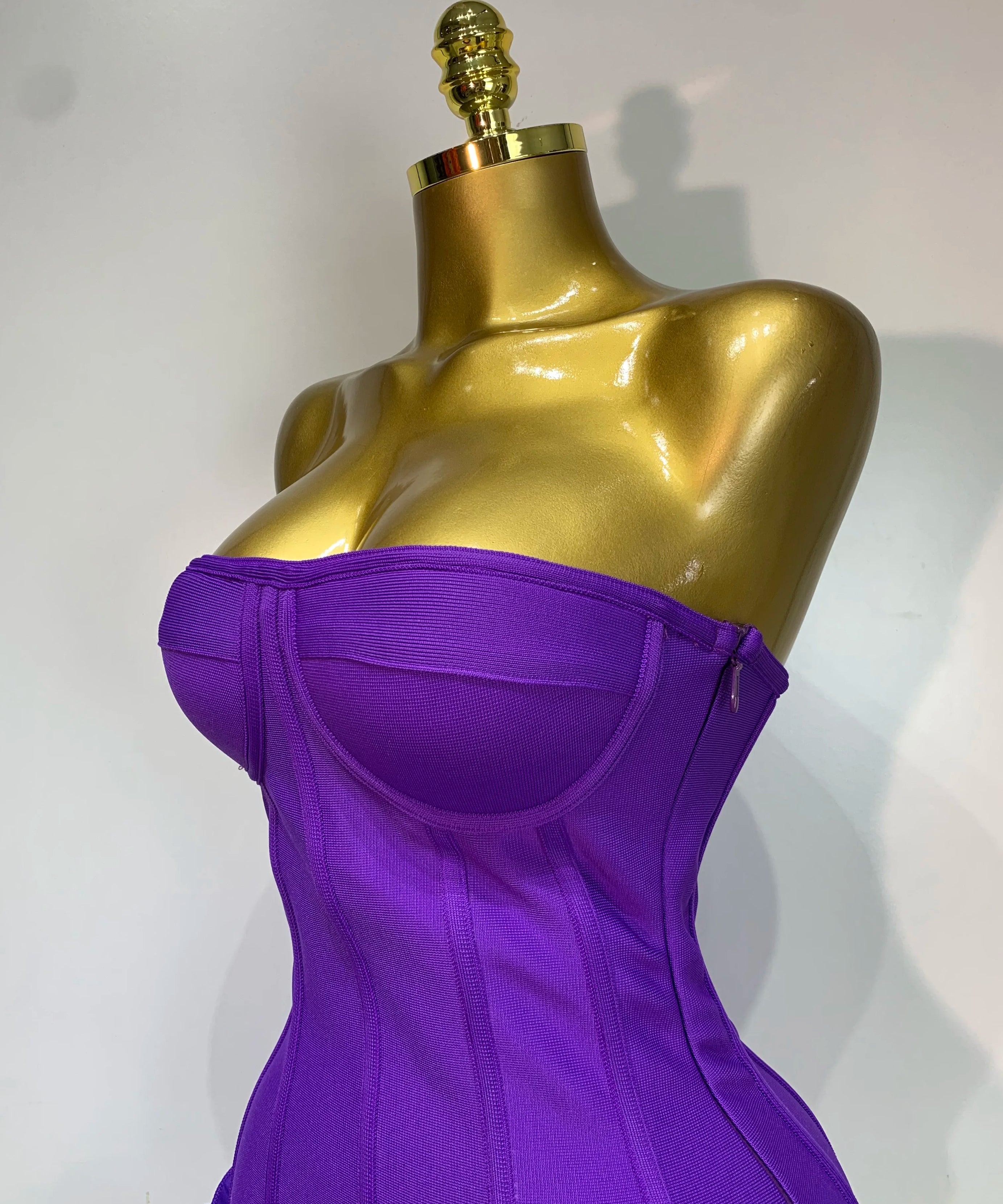 Robe Bandage Mini Strapless Appliqués Floraux – Soirée VIP