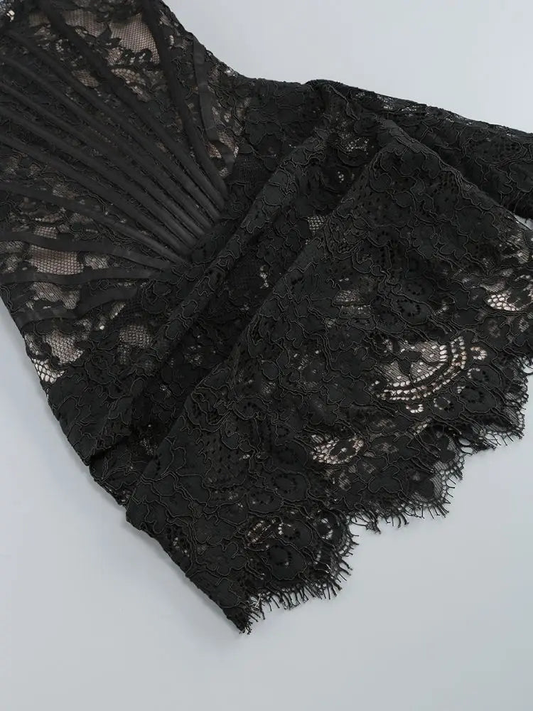 Robe de Soirée Dentelle Bustier Slim – Élégance & Sophistication