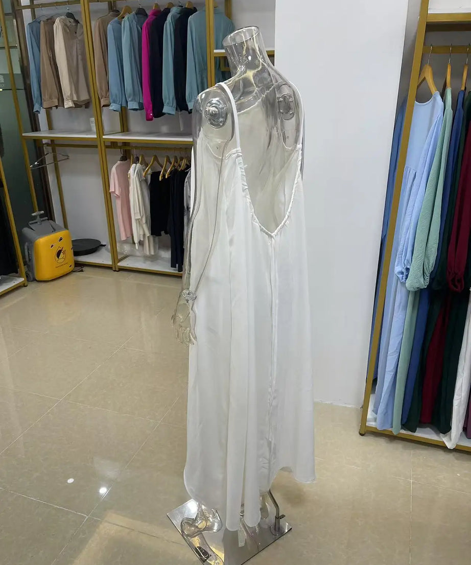 Robe Maxi Ample Sans Bretelles Dos Nu – Confort & Style