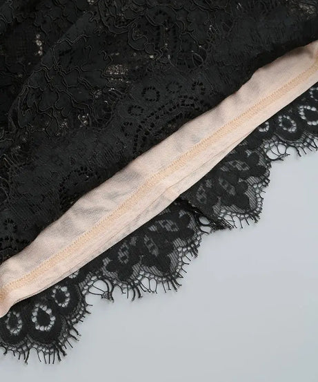 Robe de Soirée Dentelle Bustier Slim – Élégance & Sophistication