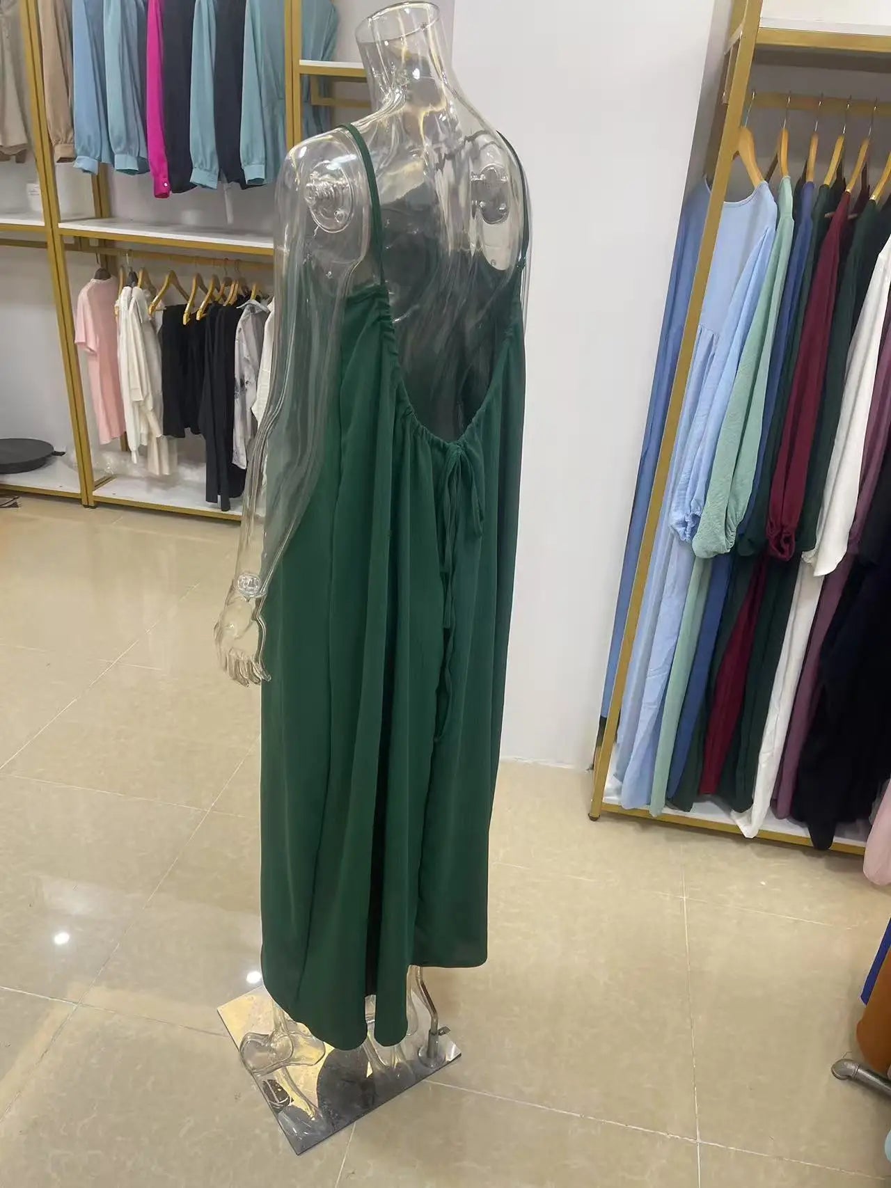 Robe Maxi Ample Sans Bretelles Dos Nu – Confort & Style