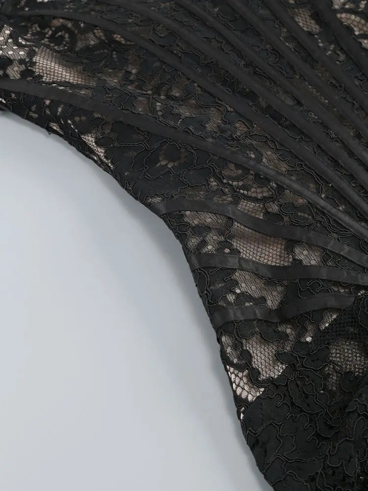 Robe de Soirée Dentelle Bustier Slim – Élégance & Sophistication