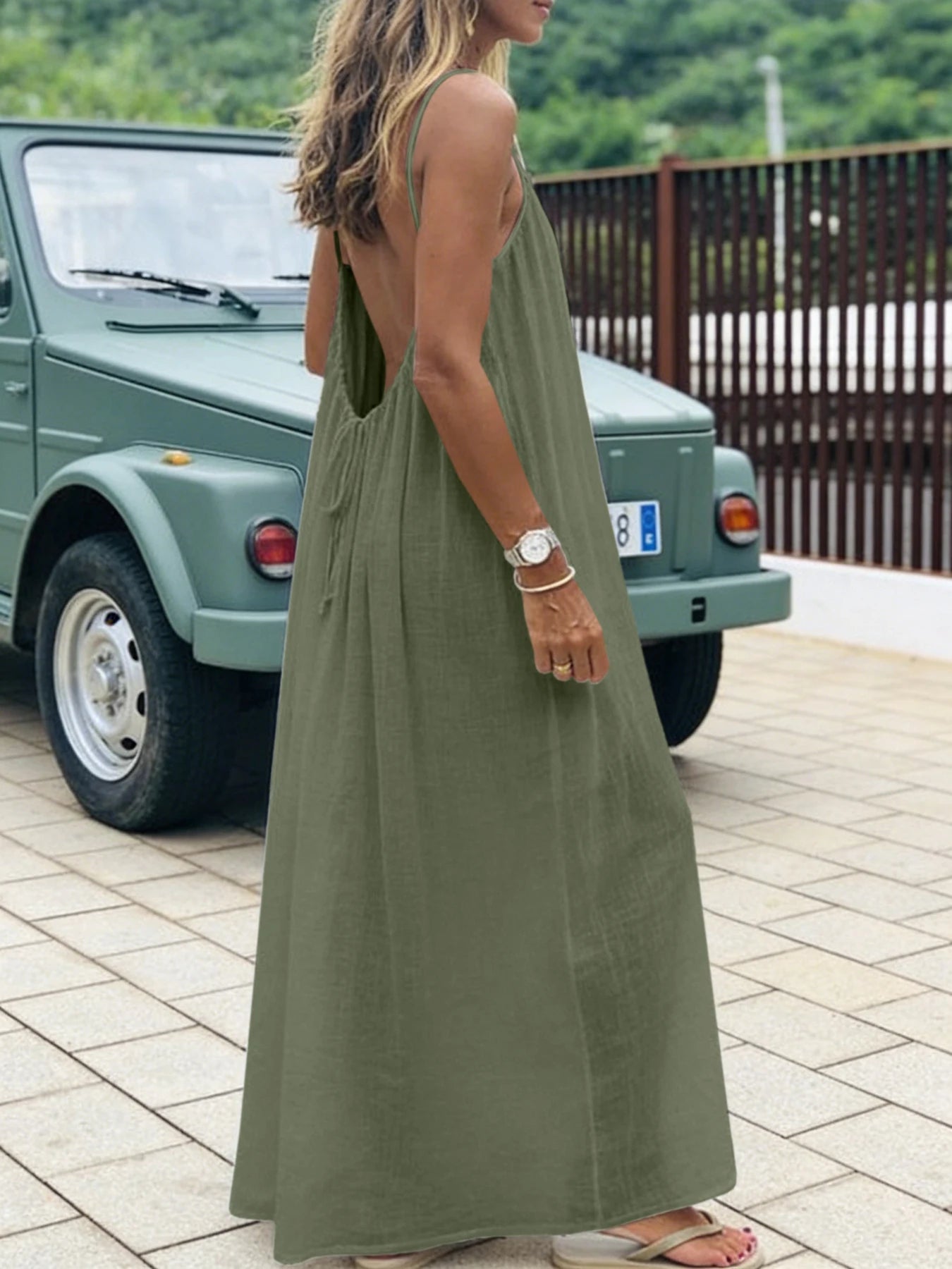 Robe Maxi Ample Sans Bretelles Dos Nu – Confort & Style