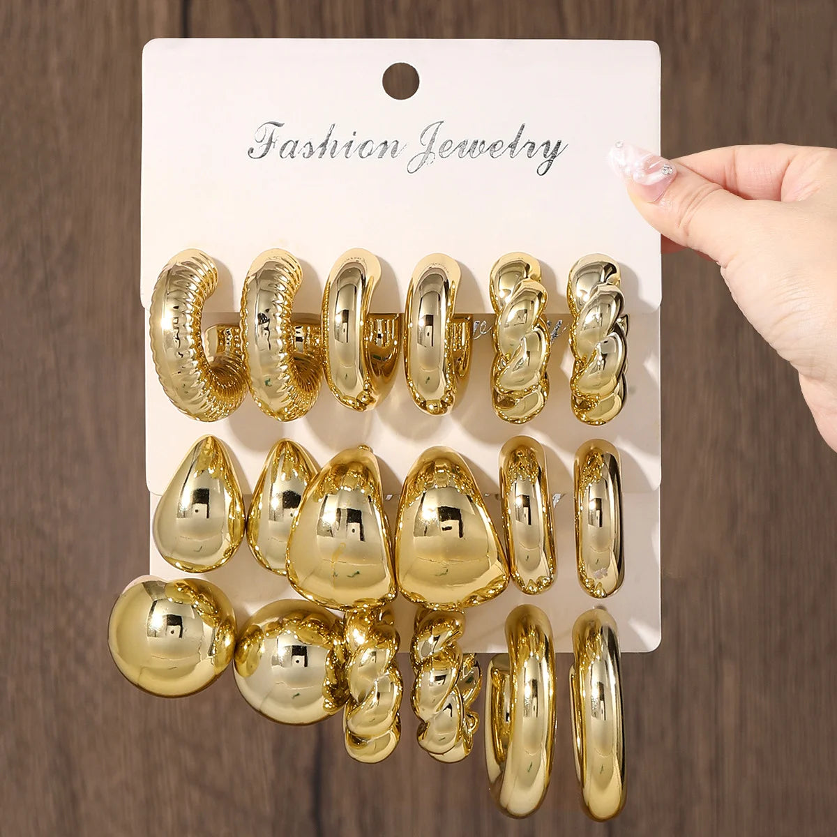 Coffret 18 Boucles d'Oreilles Géométriques Dorées – Set Bijoux