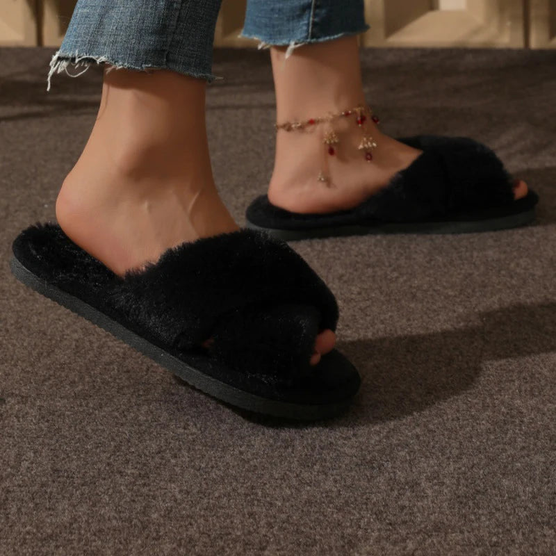 Chaussons Mules Fourrure Bride Croisée – Confort Maison Femme