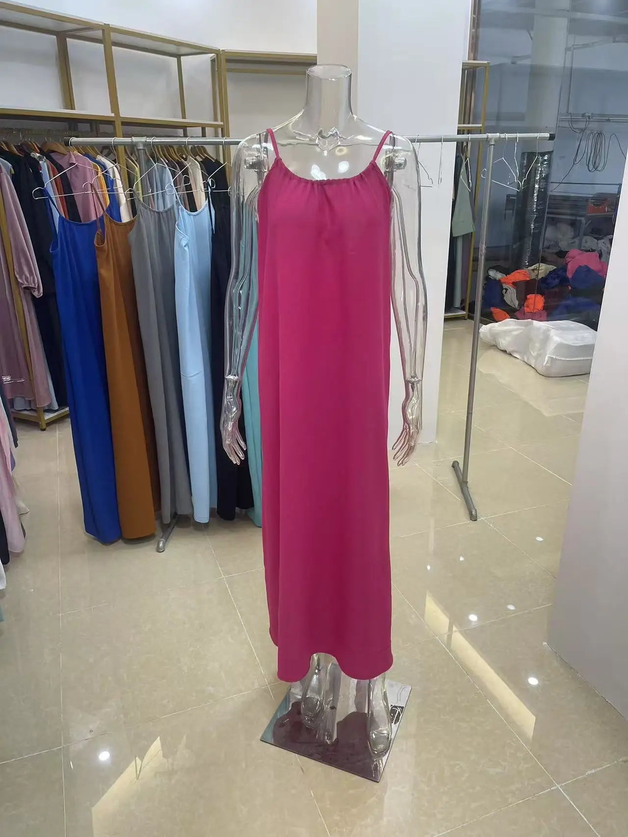 Robe Maxi Ample Sans Bretelles Dos Nu – Confort & Style
