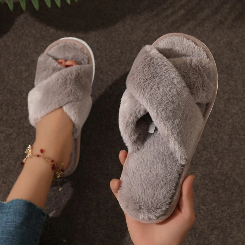 Chaussons Mules Fourrure Bride Croisée – Confort Maison Femme