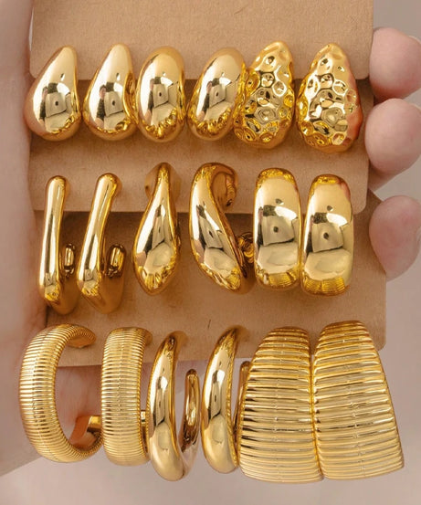 Coffret 18 Boucles d'Oreilles Géométriques Dorées – Set Bijoux